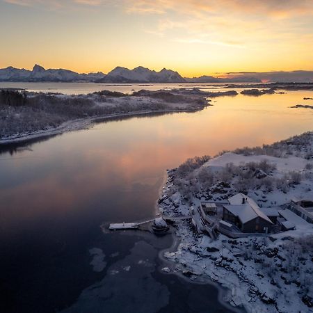 Vikran Seaside Lodge Straumsjoen Bagian luar foto