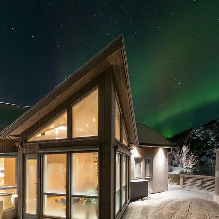 Vikran Seaside Lodge Straumsjoen Bagian luar foto