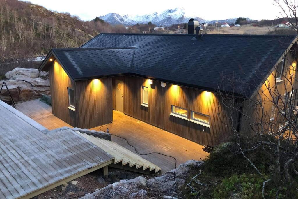Vikran Seaside Lodge Straumsjoen Bagian luar foto
